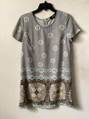 Lulu's Gray and Cream Patterned knee length shift dress